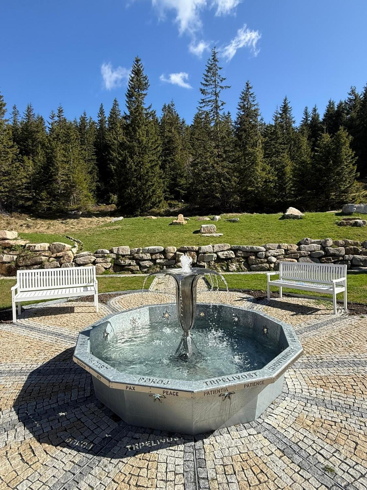 Erlebachova Bouda, Hotel - Resort Svaty Frantisek Špindlerŭv Mlýn Esterno foto